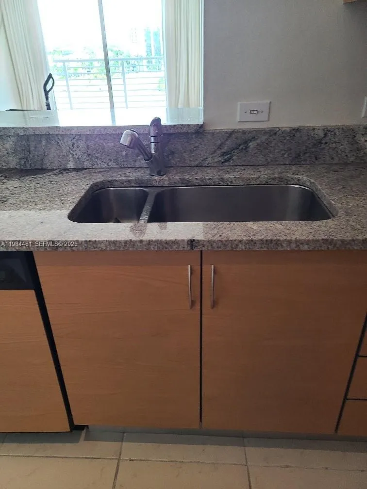 Aventura, Florida 33180, 2 Bedrooms Bedrooms, ,2 BathroomsBathrooms,Residential Lease,For Rent,A11984481