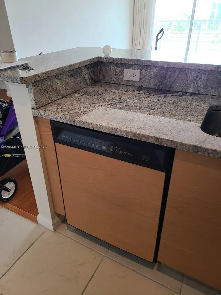 Aventura, Florida 33180, 2 Bedrooms Bedrooms, ,2 BathroomsBathrooms,Residential Lease,For Rent,A11984481