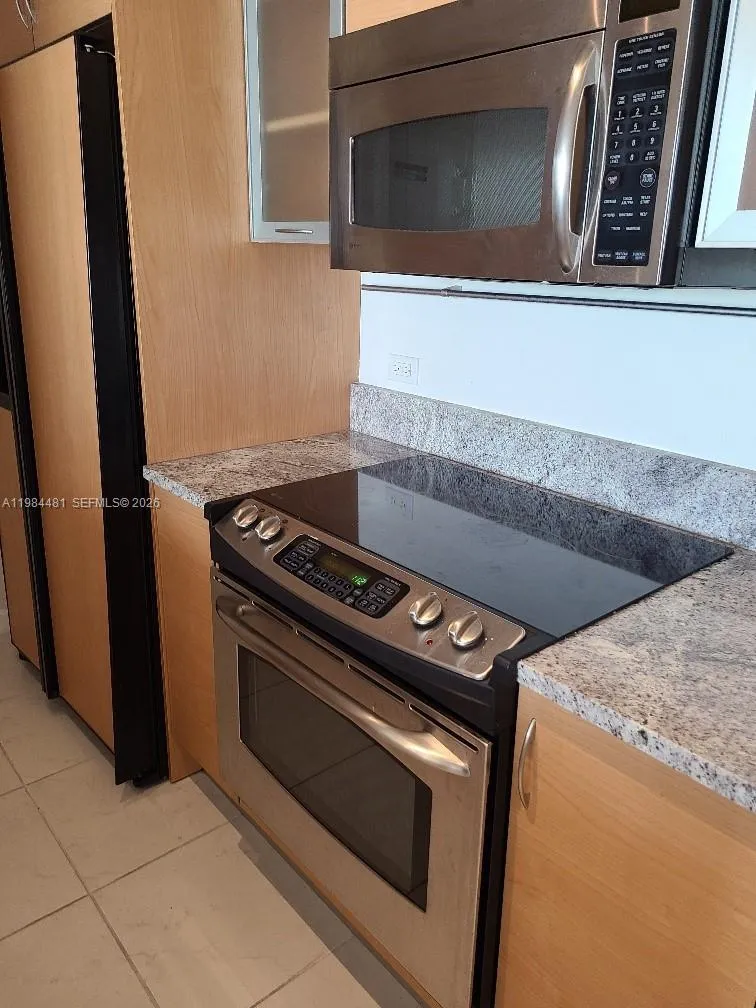 Aventura, Florida 33180, 2 Bedrooms Bedrooms, ,2 BathroomsBathrooms,Residential Lease,For Rent,A11984481