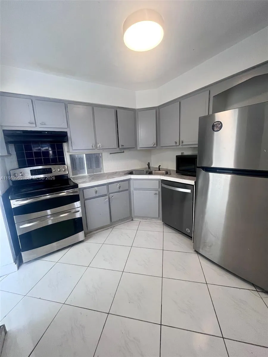 1540 Ne 191st St 321, Miami, Florida 33179, Miami, Florida 33179, 1 Bedroom Bedrooms, ,1 BathroomBathrooms,Residential,For Sale,1540 Ne 191st St 321, Miami, Florida 33179,A11983960