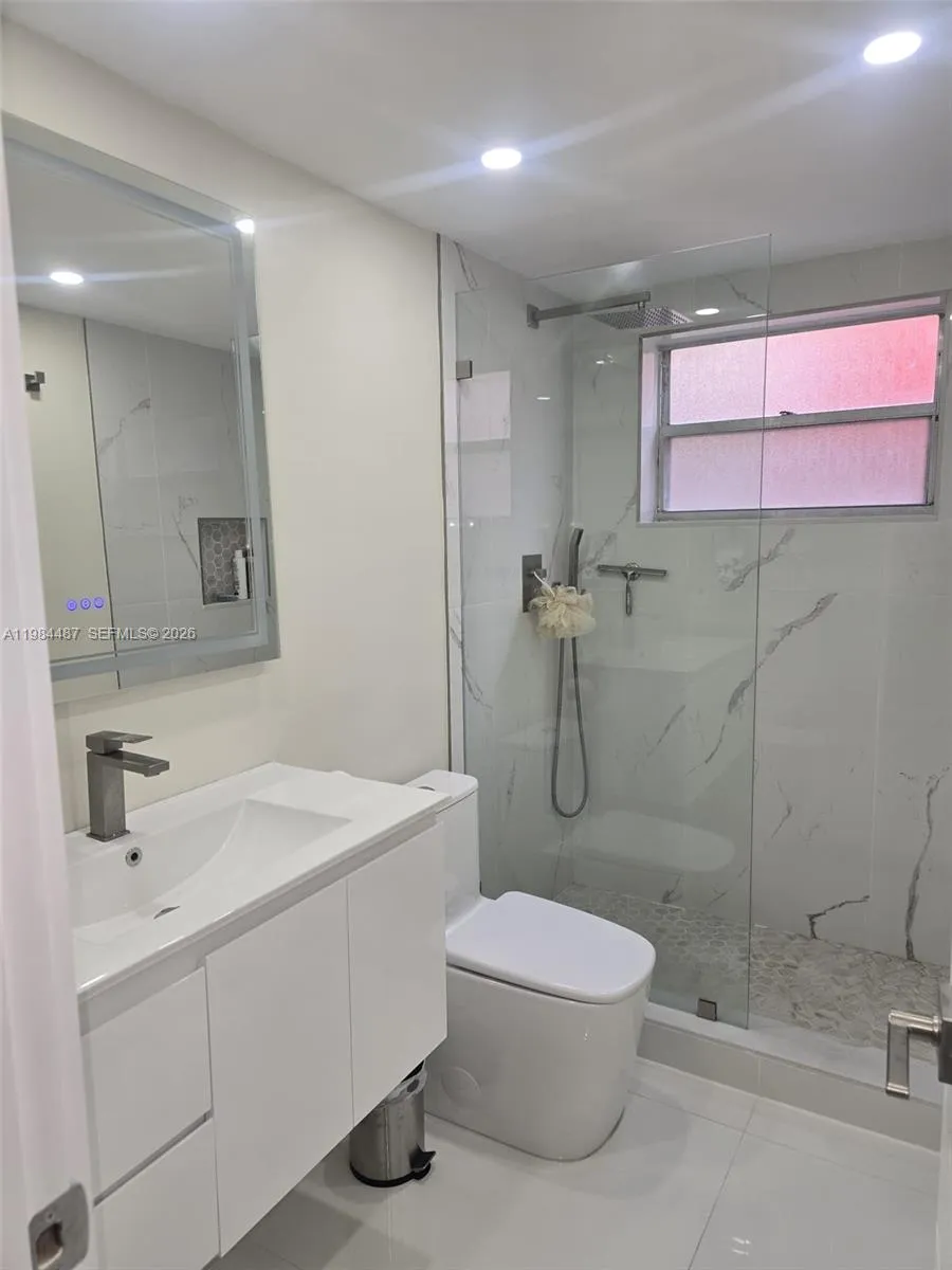 1750 W 46th St 311, Hialeah, Florida 33012, Hialeah, Florida 33012, 2 Bedrooms Bedrooms, ,2 BathroomsBathrooms,Residential Lease,For Rent,1750 W 46th St 311, Hialeah, Florida 33012,A11984487