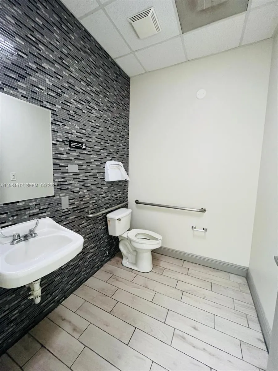 6101 W Atlantic Blvd 102, Margate, Florida 33063, Margate, Florida 33063, ,Commercial Lease,For Rent,6101 W Atlantic Blvd 102, Margate, Florida 33063,A11984512