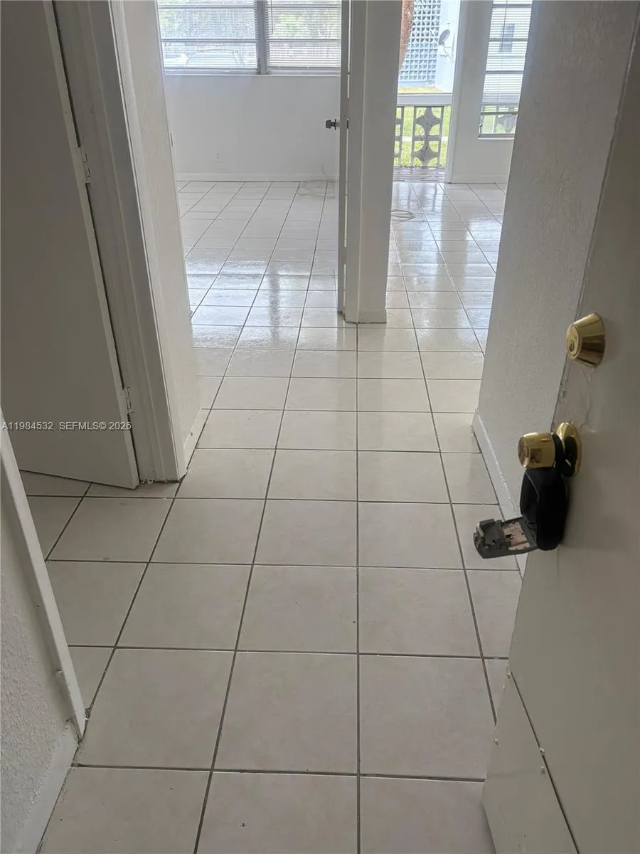 16701 Ne 14th Ave 101, Miami, Florida 33162, Miami, Florida 33162, 1 Bedroom Bedrooms, ,1 BathroomBathrooms,Residential Lease,For Rent,16701 Ne 14th Ave 101, Miami, Florida 33162,A11984532