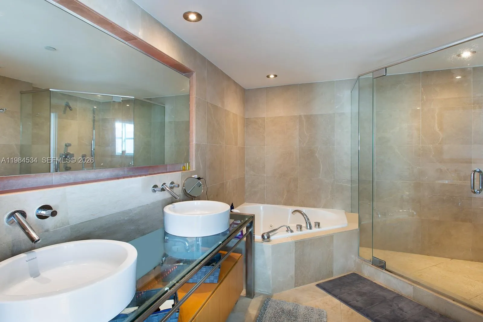 6000 Indian Creek Dr 12b, Miami Beach, Florida 331, Miami Beach, Florida 33140, 2 Bedrooms Bedrooms, ,2 BathroomsBathrooms,Residential Lease,For Rent,6000 Indian Creek Dr 12b, Miami Beach, Florida 331,A11984534