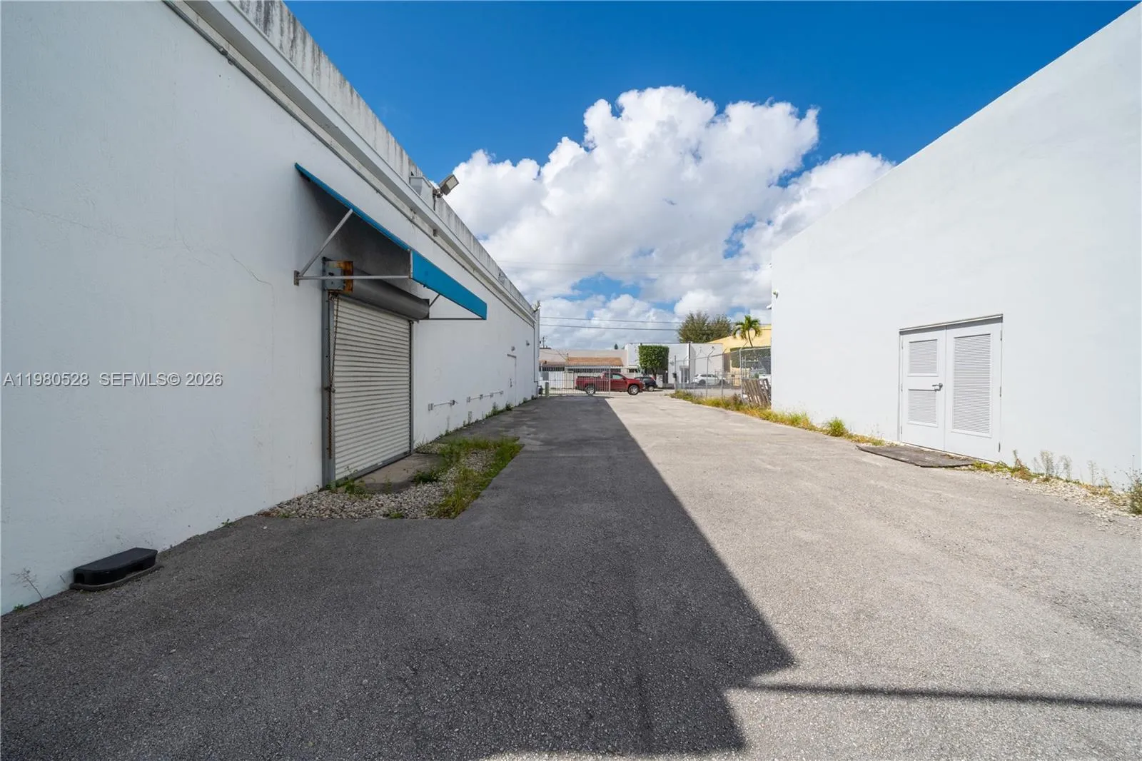 2585 Nw 21st Ter, Miami, Florida 33142, Miami, Florida 33142, ,Commercial Lease,For Rent,2585 Nw 21st Ter, Miami, Florida 33142,A11980528