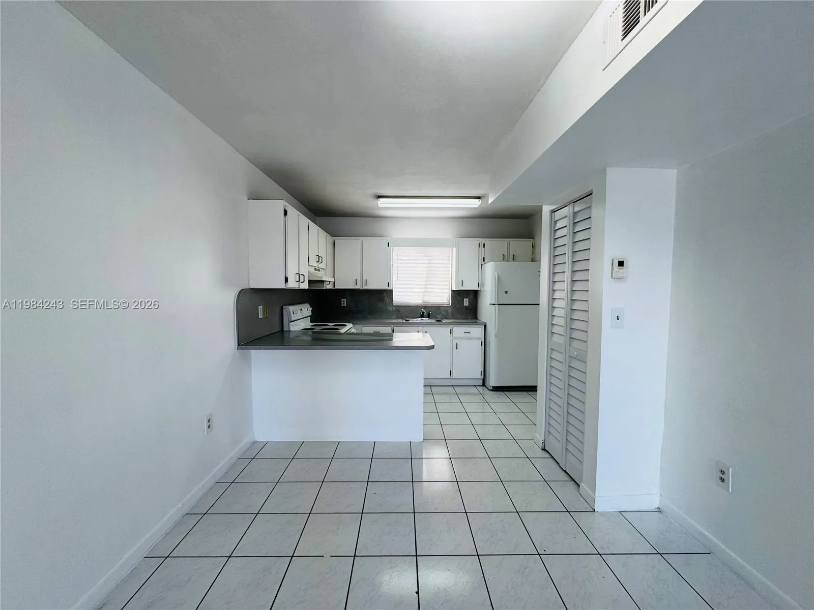 6395 W 22nd Ct 104, Hialeah, Florida 33016, Hialeah, Florida 33016, 1 Bedroom Bedrooms, ,1 BathroomBathrooms,Residential Lease,For Rent,6395 W 22nd Ct 104, Hialeah, Florida 33016,A11984243