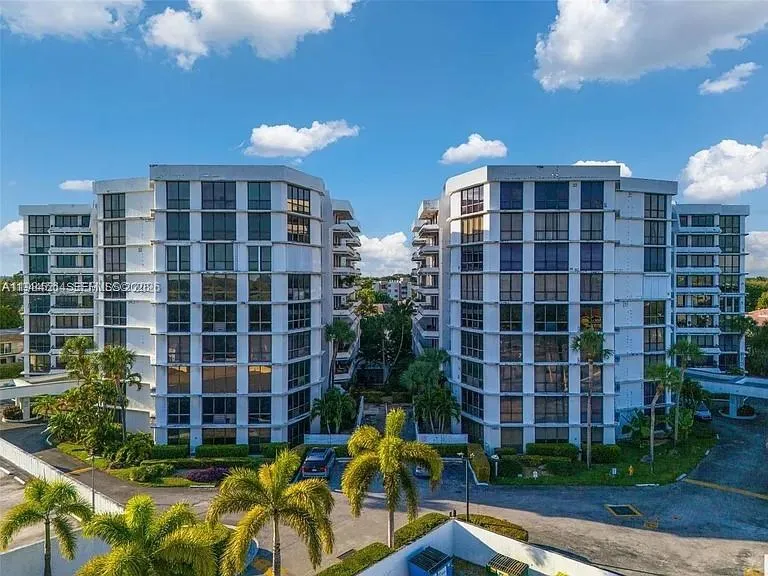 13951 Kendale Lakes Cir 910a, Miami, Florida 33183, Miami, Florida 33183, 2 Bedrooms Bedrooms, ,2 BathroomsBathrooms,Residential,For Sale,13951 Kendale Lakes Cir 910a, Miami, Florida 33183,A11984564 13951 Kendale Lakes Cir 910a, Miami, Florida 33183, Miami, Florida 33183, 2 Bedrooms Bedrooms, ,2 BathroomsBathrooms,Residential,For Sale,13951 Kendale Lakes Cir 910a, Miami, Florida 33183,A11984564