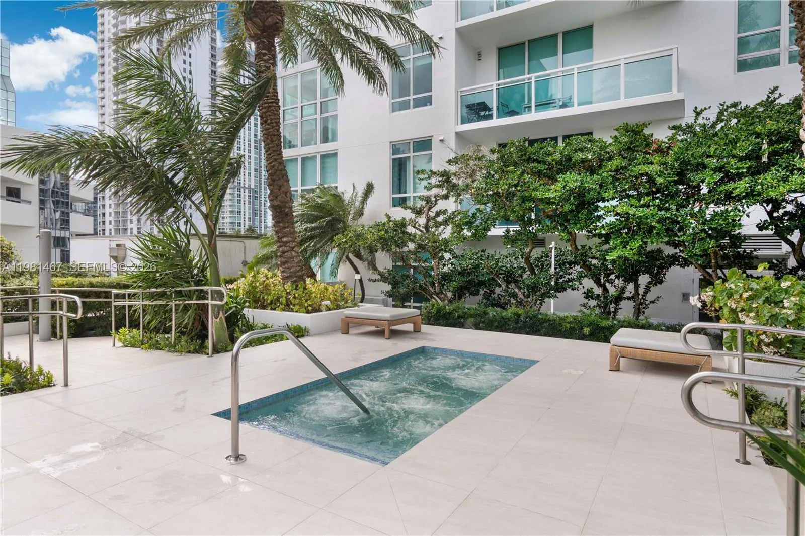 950 Brickell Bay Dr 1403, Miami, Florida 33131, Miami, Florida 33131, 1 Bedroom Bedrooms, ,1 BathroomBathrooms,Residential Lease,For Rent,950 Brickell Bay Dr 1403, Miami, Florida 33131,A11981467
