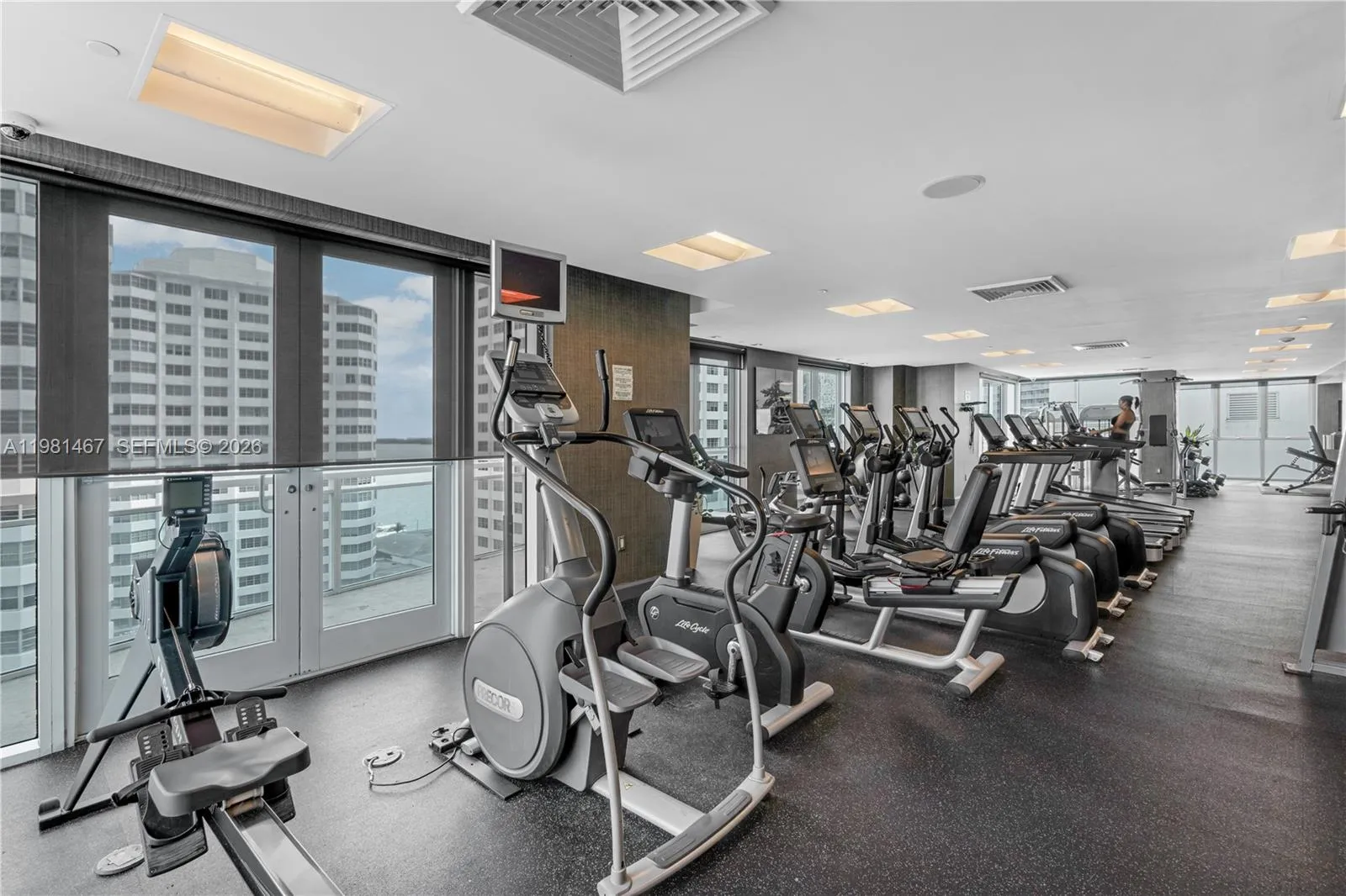 950 Brickell Bay Dr 1403, Miami, Florida 33131, Miami, Florida 33131, 1 Bedroom Bedrooms, ,1 BathroomBathrooms,Residential Lease,For Rent,950 Brickell Bay Dr 1403, Miami, Florida 33131,A11981467