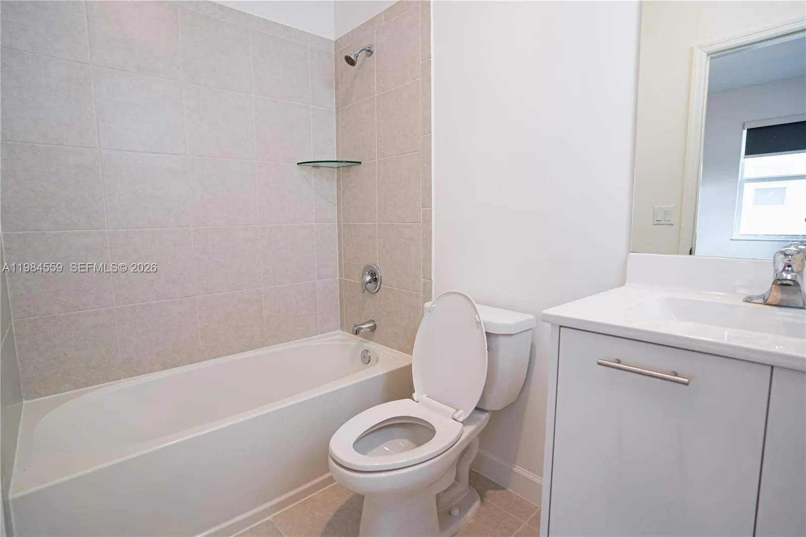 2nd Bedroom Bath