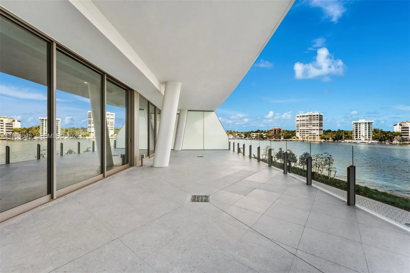 5 Grove Isle Dr L204, Coconut Grove, Florida 33133, Coconut Grove, Florida 33133, 3 Bedrooms Bedrooms, ,3 BathroomsBathrooms,Residential Lease,For Rent,5 Grove Isle Dr L204, Coconut Grove, Florida 33133,A11984598