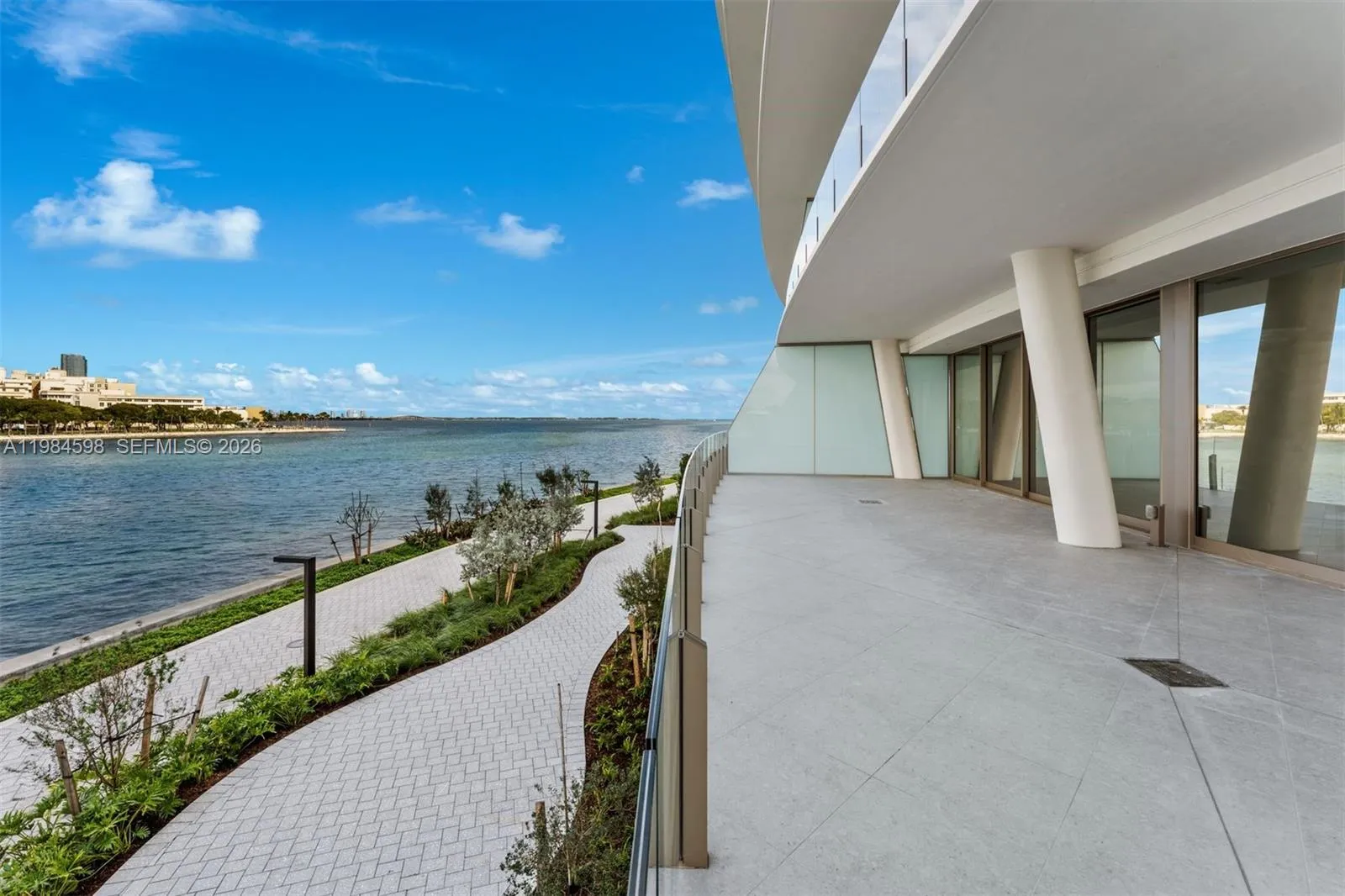 5 Grove Isle Dr L204, Coconut Grove, Florida 33133, Coconut Grove, Florida 33133, 3 Bedrooms Bedrooms, ,3 BathroomsBathrooms,Residential Lease,For Rent,5 Grove Isle Dr L204, Coconut Grove, Florida 33133,A11984598