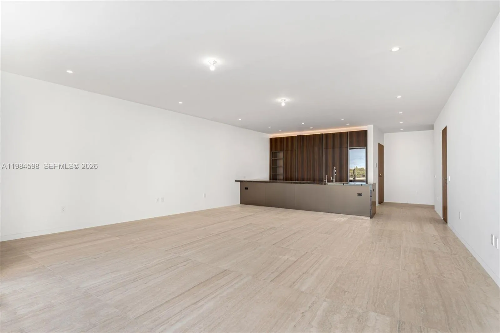 5 Grove Isle Dr L204, Coconut Grove, Florida 33133, Coconut Grove, Florida 33133, 3 Bedrooms Bedrooms, ,3 BathroomsBathrooms,Residential Lease,For Rent,5 Grove Isle Dr L204, Coconut Grove, Florida 33133,A11984598