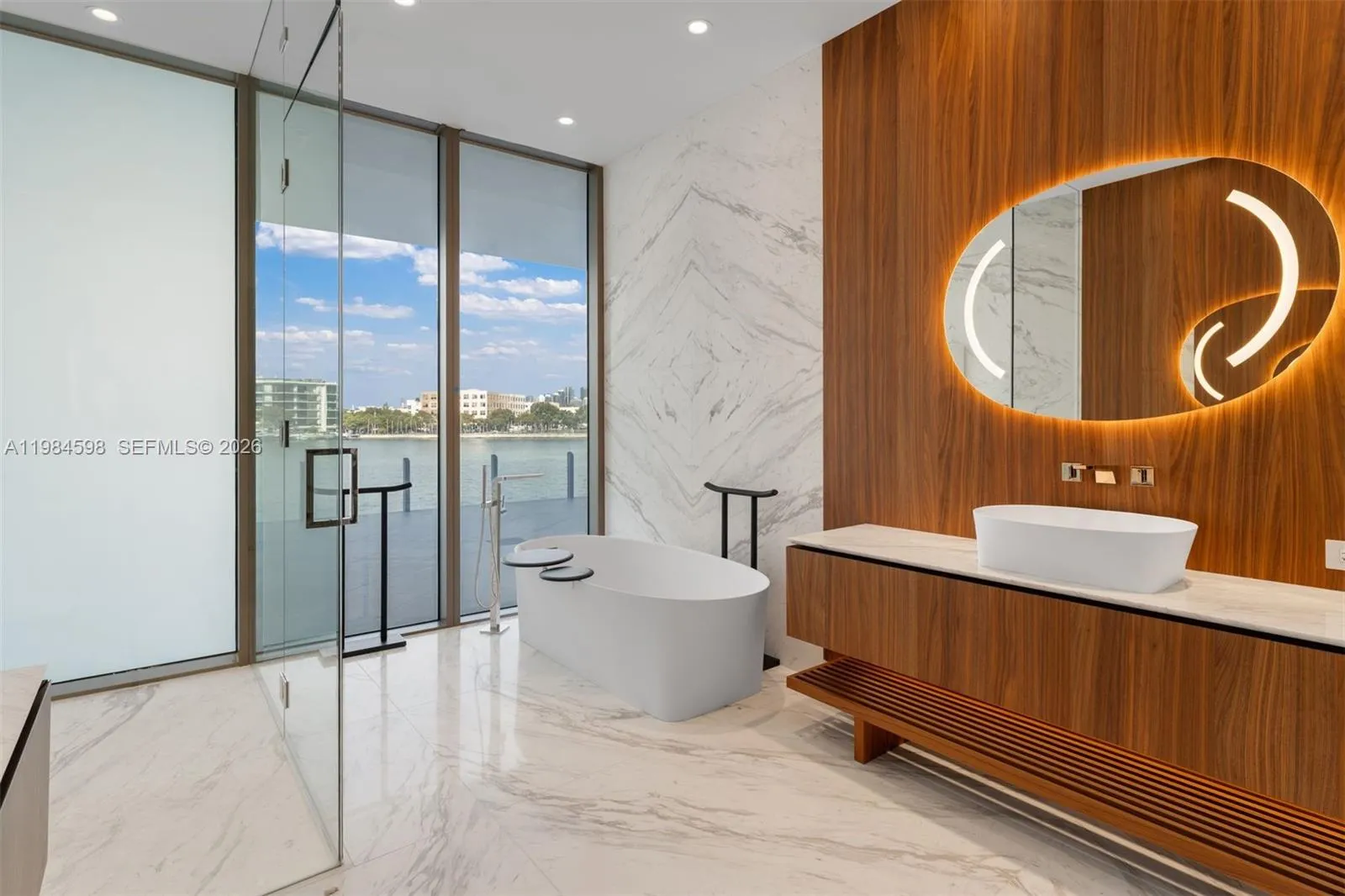 5 Grove Isle Dr L204, Coconut Grove, Florida 33133, Coconut Grove, Florida 33133, 3 Bedrooms Bedrooms, ,3 BathroomsBathrooms,Residential Lease,For Rent,5 Grove Isle Dr L204, Coconut Grove, Florida 33133,A11984598