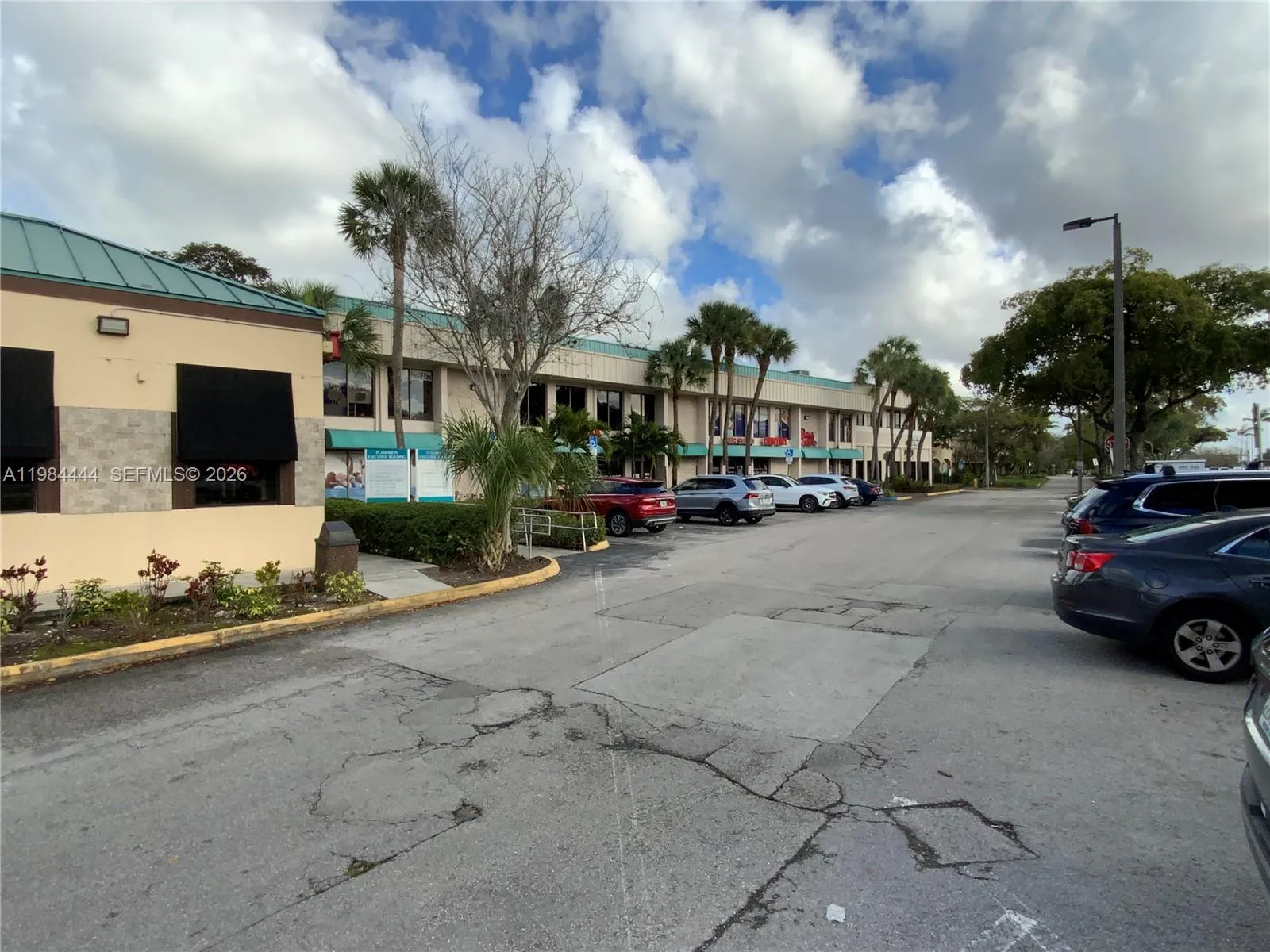 270 S University Dr 284, Plantation, Florida 33324, Plantation, Florida 33324, ,Commercial Lease,For Rent,270 S University Dr 284, Plantation, Florida 33324,A11984444