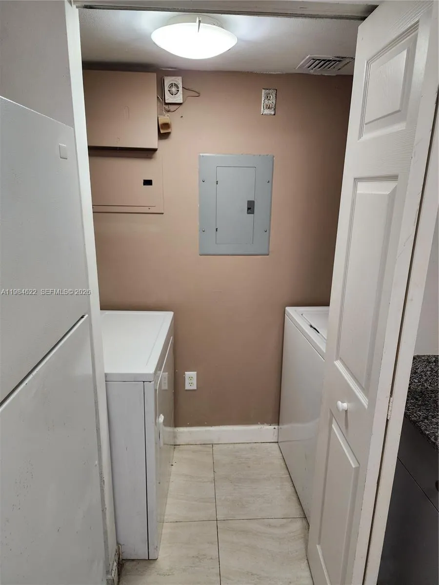 2451 Centergate Dr 301, Miramar, Florida 33025, Miramar, Florida 33025, 2 Bedrooms Bedrooms, ,1 BathroomBathrooms,Residential,For Sale,2451 Centergate Dr 301, Miramar, Florida 33025,A11984622