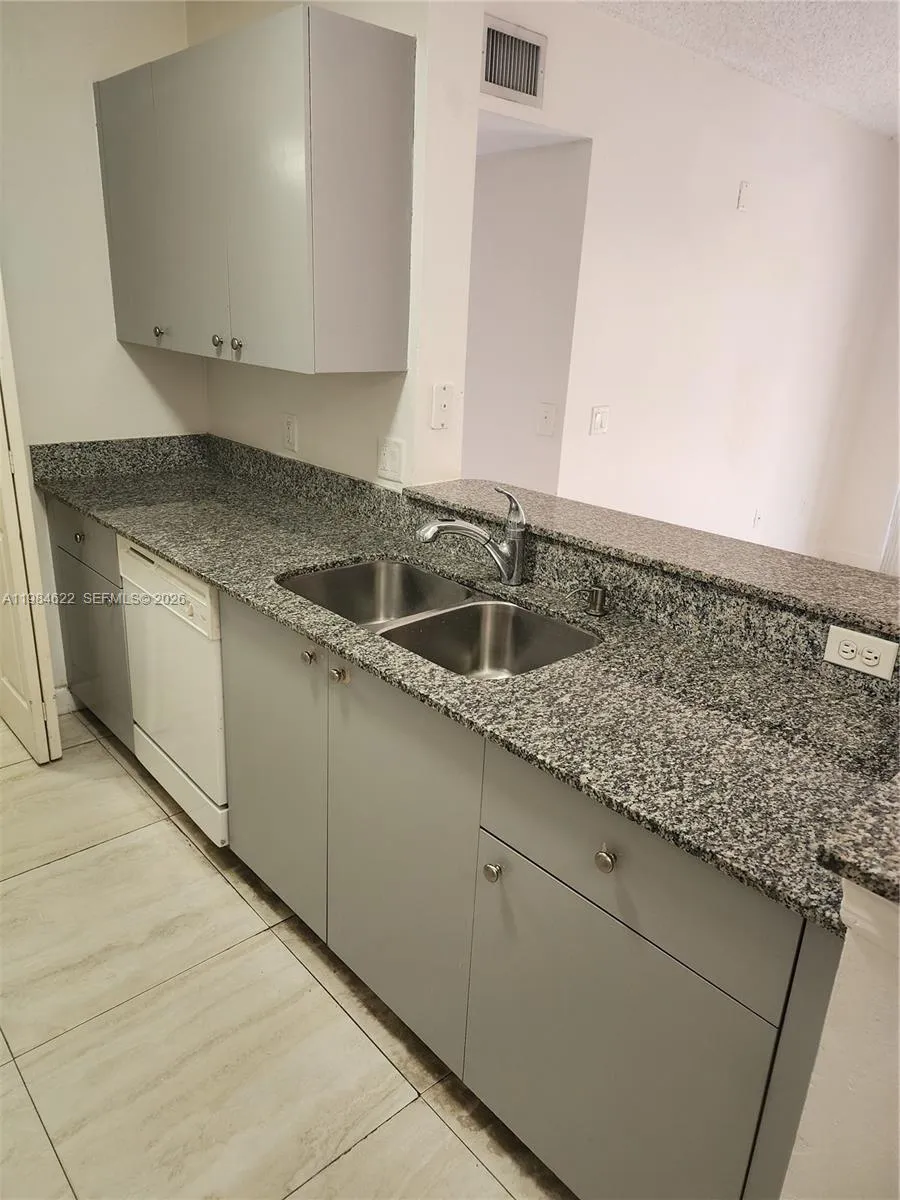 2451 Centergate Dr 301, Miramar, Florida 33025, Miramar, Florida 33025, 2 Bedrooms Bedrooms, ,1 BathroomBathrooms,Residential,For Sale,2451 Centergate Dr 301, Miramar, Florida 33025,A11984622
