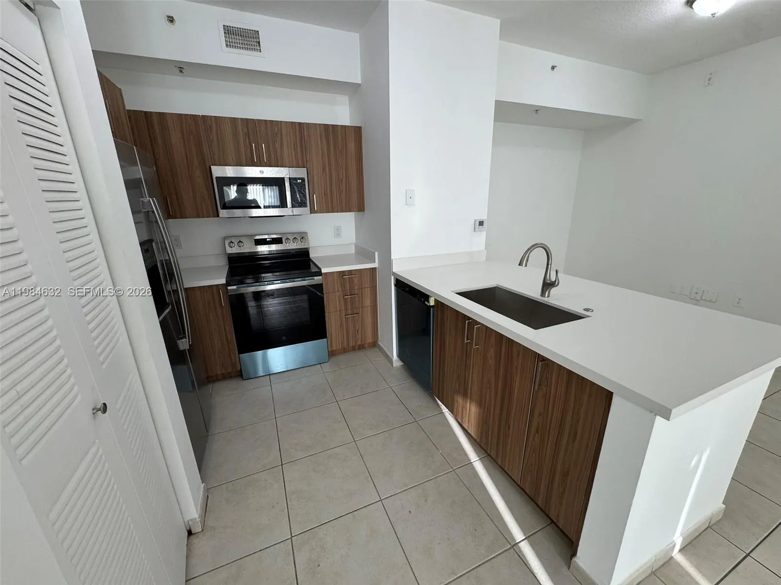 7280 Nw 114th Ave 101-8, Doral, Florida 33178, Doral, Florida 33178, 2 Bedrooms Bedrooms, ,2 BathroomsBathrooms,Residential Lease,For Rent,7280 Nw 114th Ave 101-8, Doral, Florida 33178,A11984632