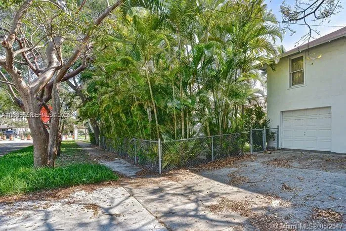 2000 S Miami Ave, Miami, Florida 33129, Miami, Florida 33129, 4 Bedrooms Bedrooms, ,3 BathroomsBathrooms,Residential Lease,For Rent,2000 S Miami Ave, Miami, Florida 33129,A11983602