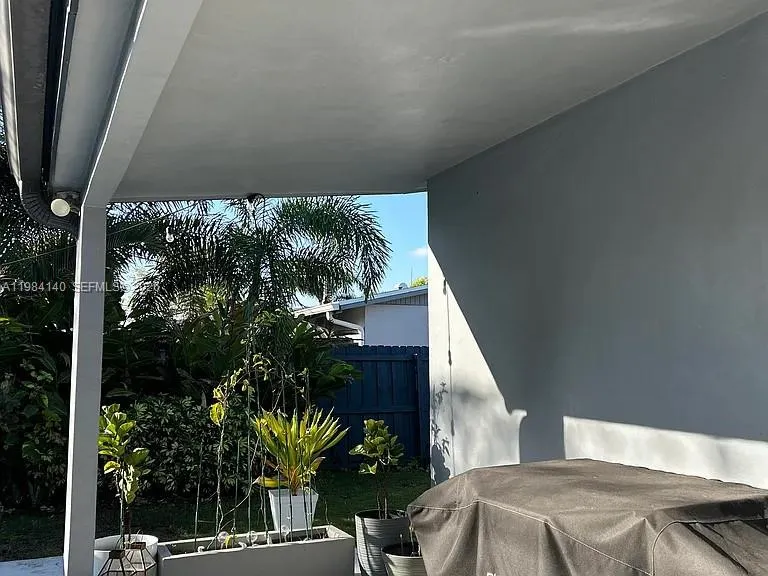 16231 Sw 99th Ct, Miami, Florida 33157, Miami, Florida 33157, 3 Bedrooms Bedrooms, ,2 BathroomsBathrooms,Residential Lease,For Rent,16231 Sw 99th Ct, Miami, Florida 33157,A11984140