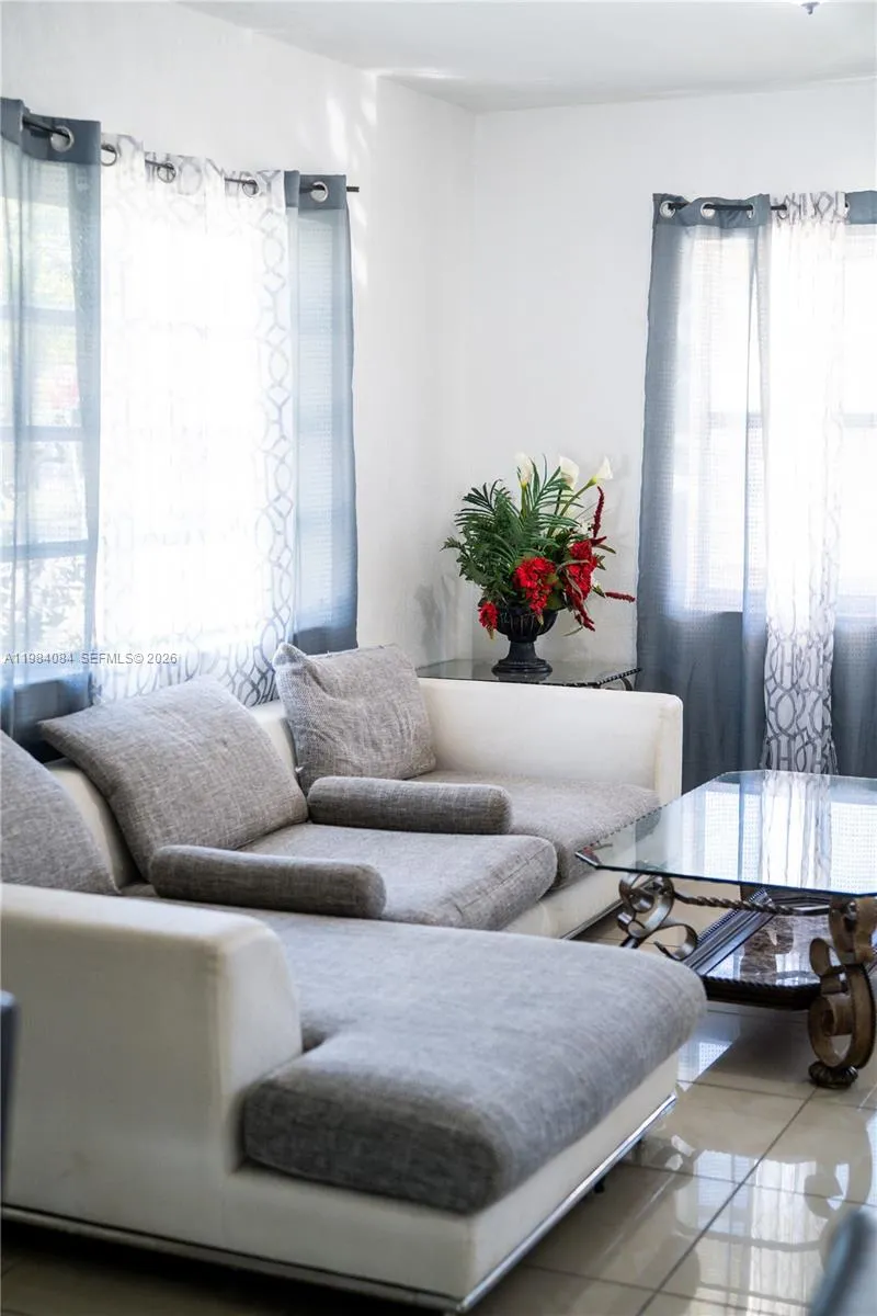 690 E 10th Ave Front, Hialeah, Florida 33010, Hialeah, Florida 33010, 3 Bedrooms Bedrooms, ,1 BathroomBathrooms,Residential Lease,For Rent,690 E 10th Ave Front, Hialeah, Florida 33010,A11984084