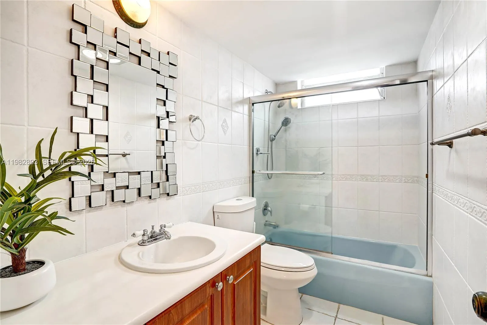 3020 Marcos Dr S108, Aventura, Florida 33160, Aventura, Florida 33160, 2 Bedrooms Bedrooms, ,2 BathroomsBathrooms,Residential Lease,For Rent,3020 Marcos Dr S108, Aventura, Florida 33160,A11982893