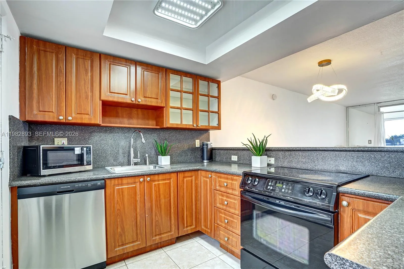3020 Marcos Dr S108, Aventura, Florida 33160, Aventura, Florida 33160, 2 Bedrooms Bedrooms, ,2 BathroomsBathrooms,Residential Lease,For Rent,3020 Marcos Dr S108, Aventura, Florida 33160,A11982893
