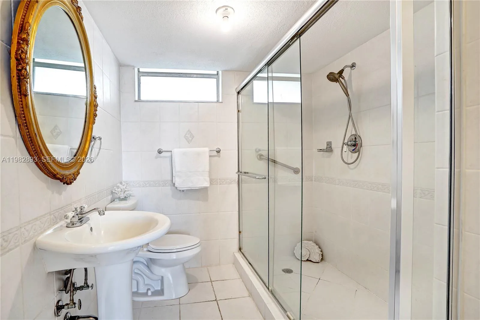 3020 Marcos Dr S108, Aventura, Florida 33160, Aventura, Florida 33160, 2 Bedrooms Bedrooms, ,2 BathroomsBathrooms,Residential Lease,For Rent,3020 Marcos Dr S108, Aventura, Florida 33160,A11982893