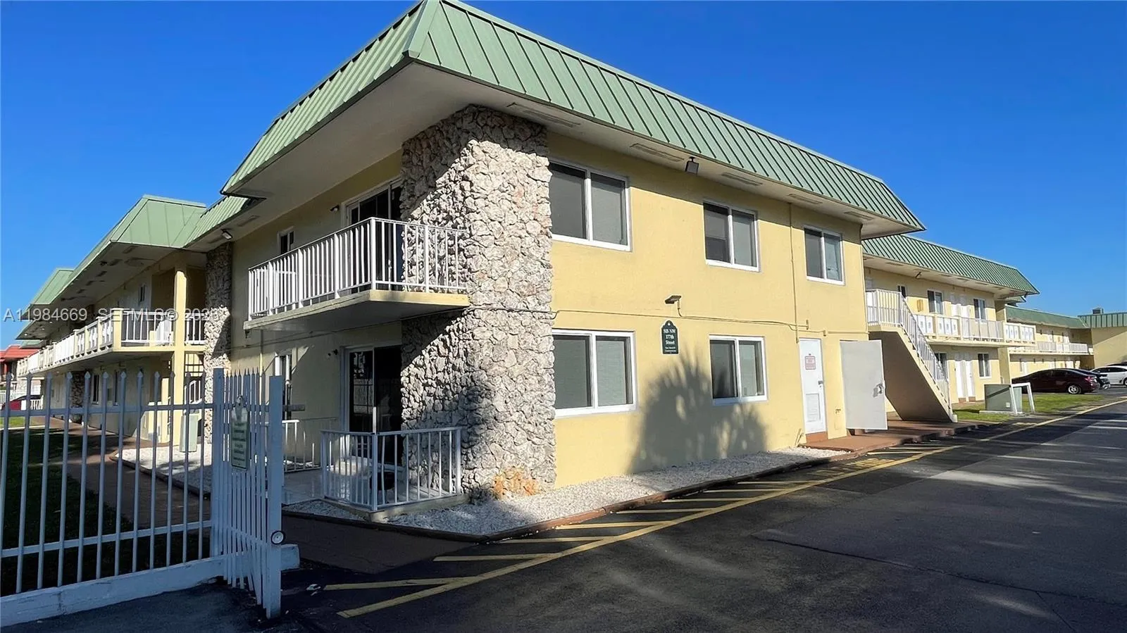 505 Nw 177th St 212, Miami Gardens, Florida 33169, Miami Gardens, Florida 33169, 1 Bedroom Bedrooms, ,1 BathroomBathrooms,Residential,For Sale,505 Nw 177th St 212, Miami Gardens, Florida 33169,A11984669