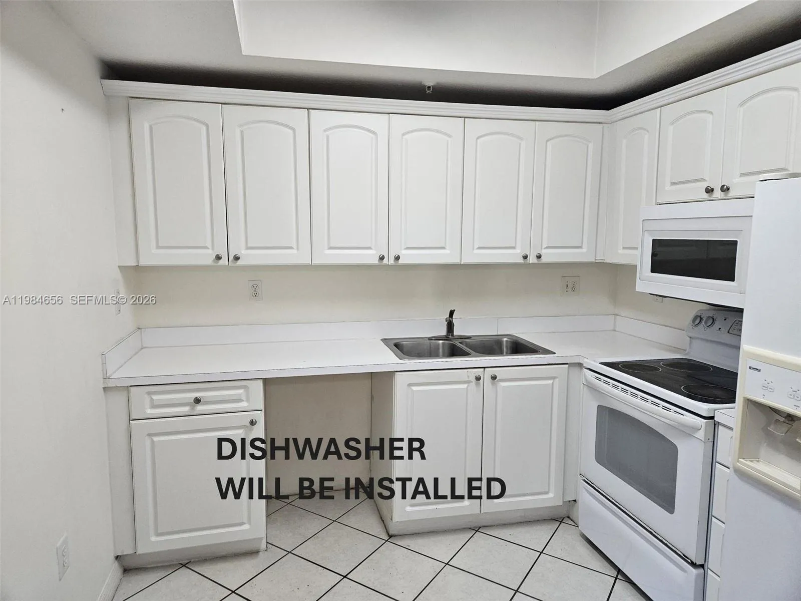 3500 Coral Way 510, Miami, Florida 33145, Miami, Florida 33145, 2 Bedrooms Bedrooms, ,2 BathroomsBathrooms,Residential Lease,For Rent,3500 Coral Way 510, Miami, Florida 33145,A11984656