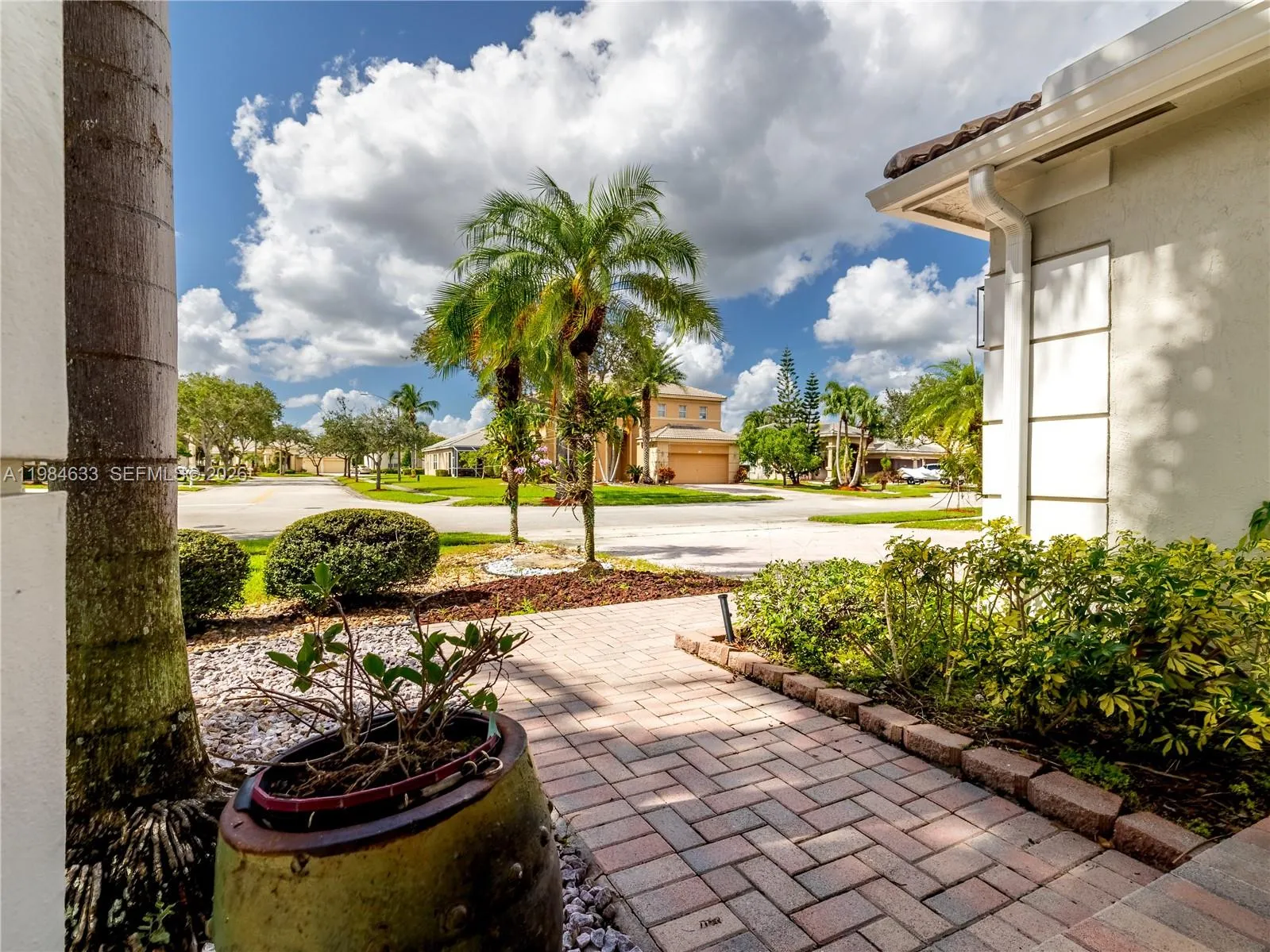 903 Nw 167th Ave, Pembroke Pines, Florida 33028, Pembroke Pines, Florida 33028, 4 Bedrooms Bedrooms, ,2 BathroomsBathrooms,Residential Lease,For Rent,903 Nw 167th Ave, Pembroke Pines, Florida 33028,A11984633