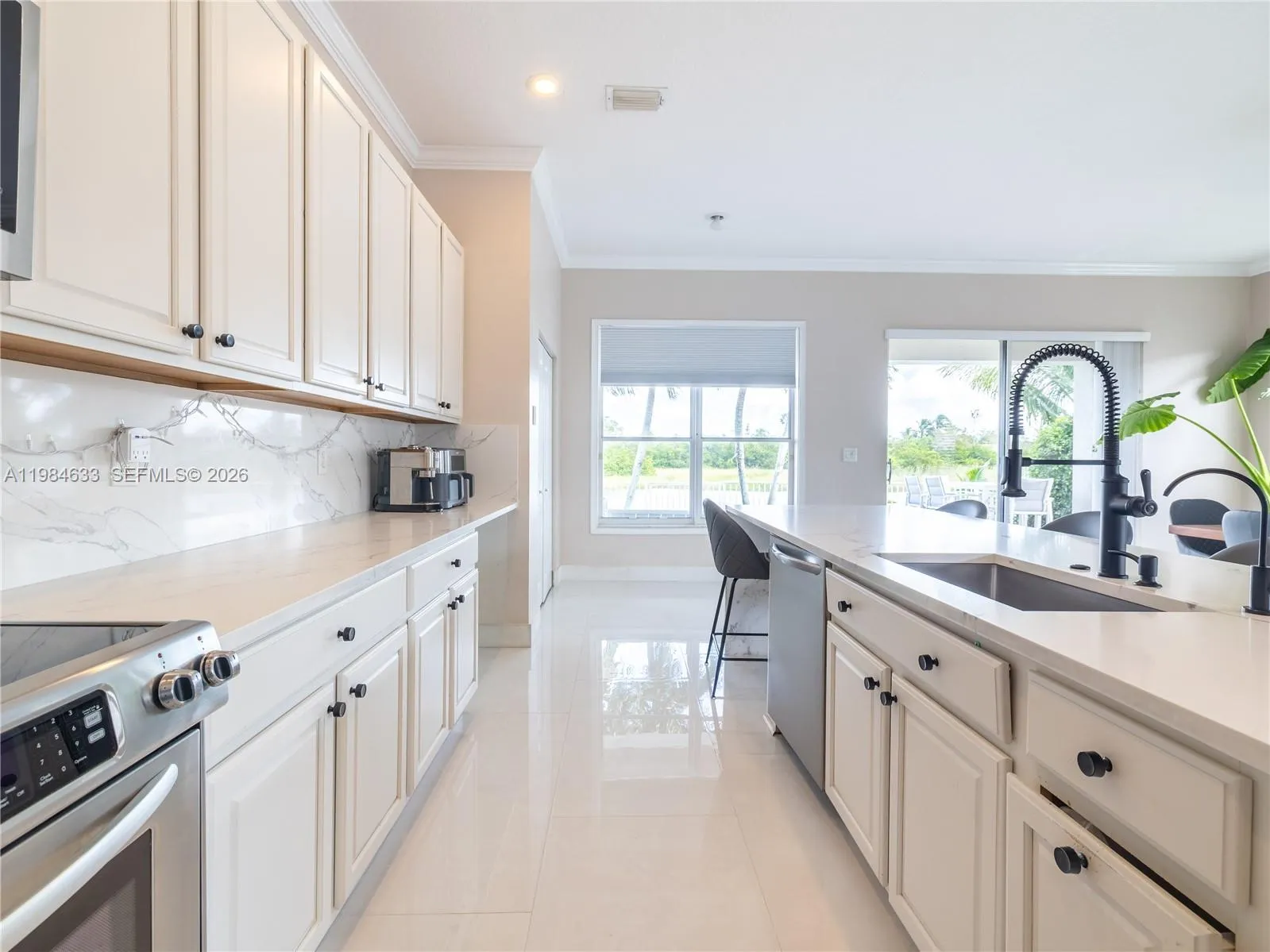 903 Nw 167th Ave, Pembroke Pines, Florida 33028, Pembroke Pines, Florida 33028, 4 Bedrooms Bedrooms, ,2 BathroomsBathrooms,Residential Lease,For Rent,903 Nw 167th Ave, Pembroke Pines, Florida 33028,A11984633