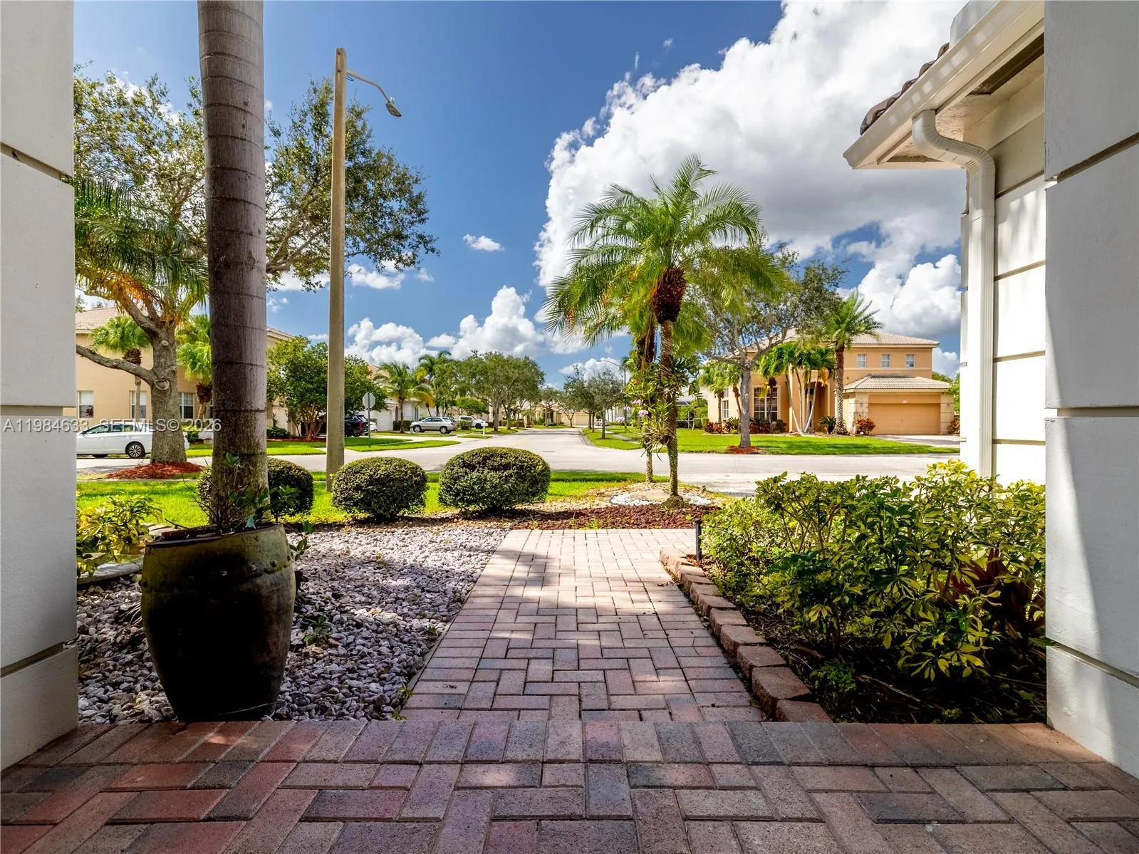 903 Nw 167th Ave, Pembroke Pines, Florida 33028, Pembroke Pines, Florida 33028, 4 Bedrooms Bedrooms, ,2 BathroomsBathrooms,Residential Lease,For Rent,903 Nw 167th Ave, Pembroke Pines, Florida 33028,A11984633