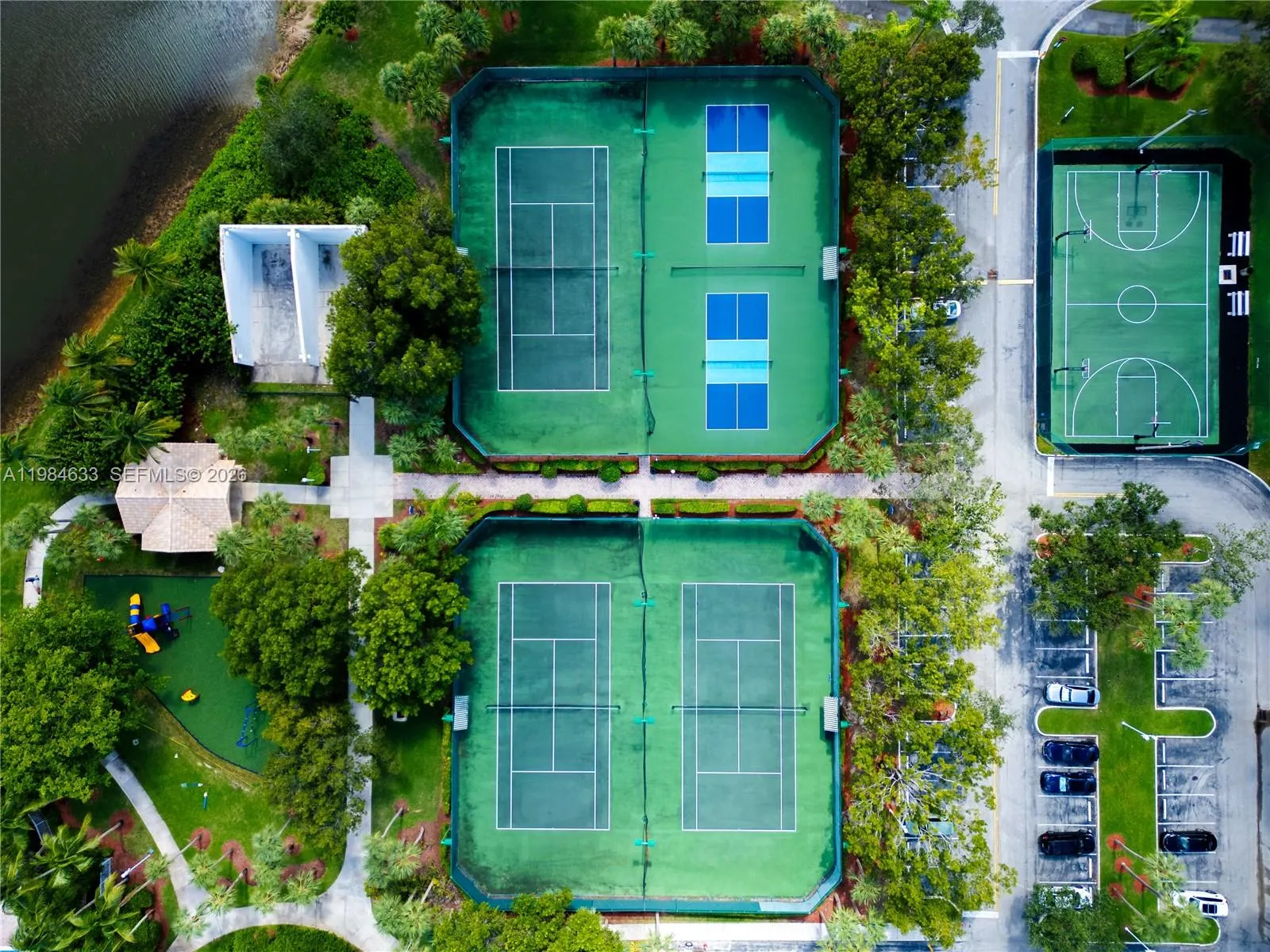 903 Nw 167th Ave, Pembroke Pines, Florida 33028, Pembroke Pines, Florida 33028, 4 Bedrooms Bedrooms, ,2 BathroomsBathrooms,Residential Lease,For Rent,903 Nw 167th Ave, Pembroke Pines, Florida 33028,A11984633