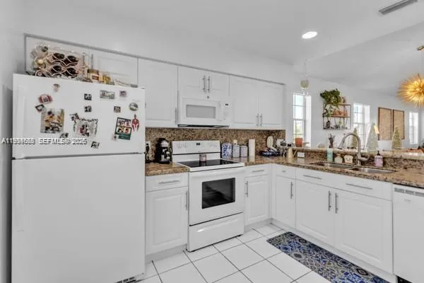 14817 Balgowan Rd 201-5, Miami Lakes, Florida 3301, Miami Lakes, Florida 33016, 2 Bedrooms Bedrooms, ,2 BathroomsBathrooms,Residential Lease,For Rent,14817 Balgowan Rd 201-5, Miami Lakes, Florida 3301,A11984668