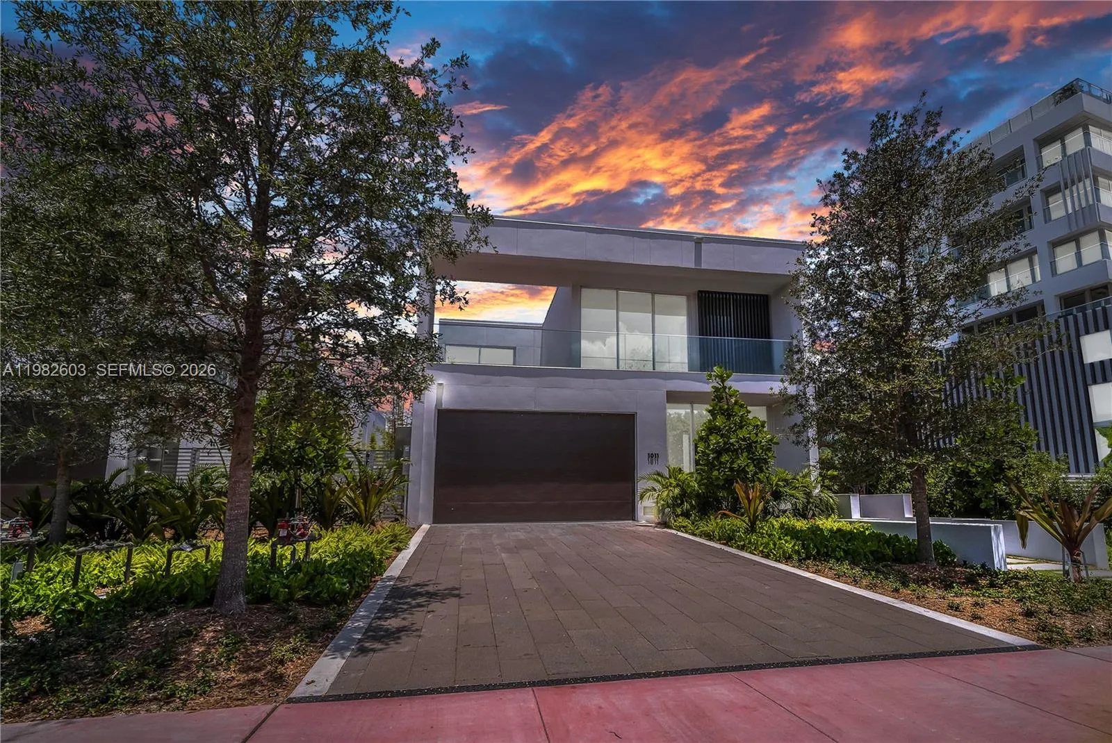 1011 W 48th St 8, Miami Beach, Florida 33140, Miami Beach, Florida 33140, 4 Bedrooms Bedrooms, ,4 BathroomsBathrooms,Residential,For Sale,1011 W 48th St 8, Miami Beach, Florida 33140,A11982603
