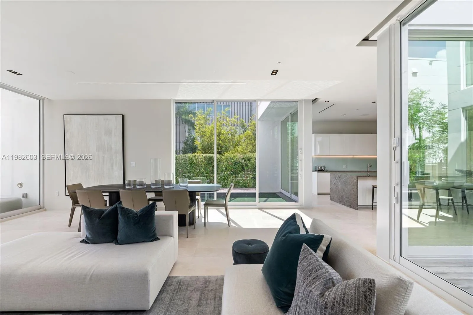 1011 W 48th St 8, Miami Beach, Florida 33140, Miami Beach, Florida 33140, 4 Bedrooms Bedrooms, ,4 BathroomsBathrooms,Residential,For Sale,1011 W 48th St 8, Miami Beach, Florida 33140,A11982603