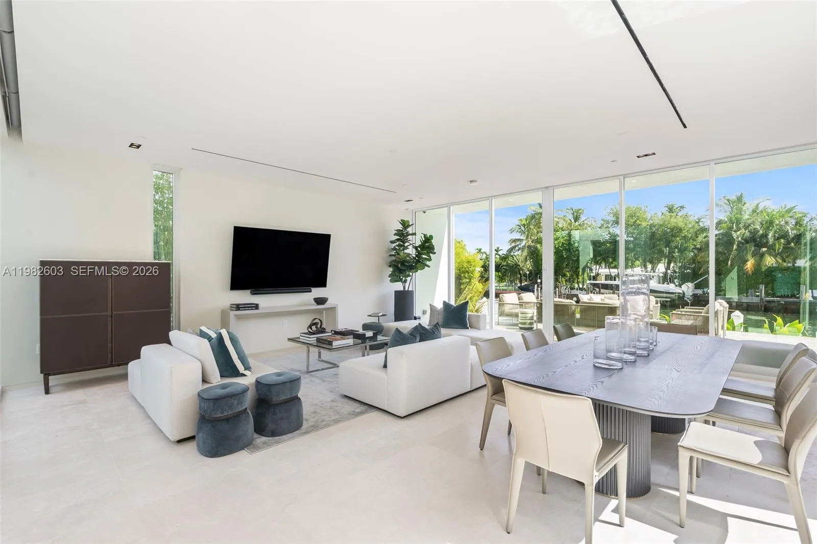 1011 W 48th St 8, Miami Beach, Florida 33140, Miami Beach, Florida 33140, 4 Bedrooms Bedrooms, ,4 BathroomsBathrooms,Residential,For Sale,1011 W 48th St 8, Miami Beach, Florida 33140,A11982603