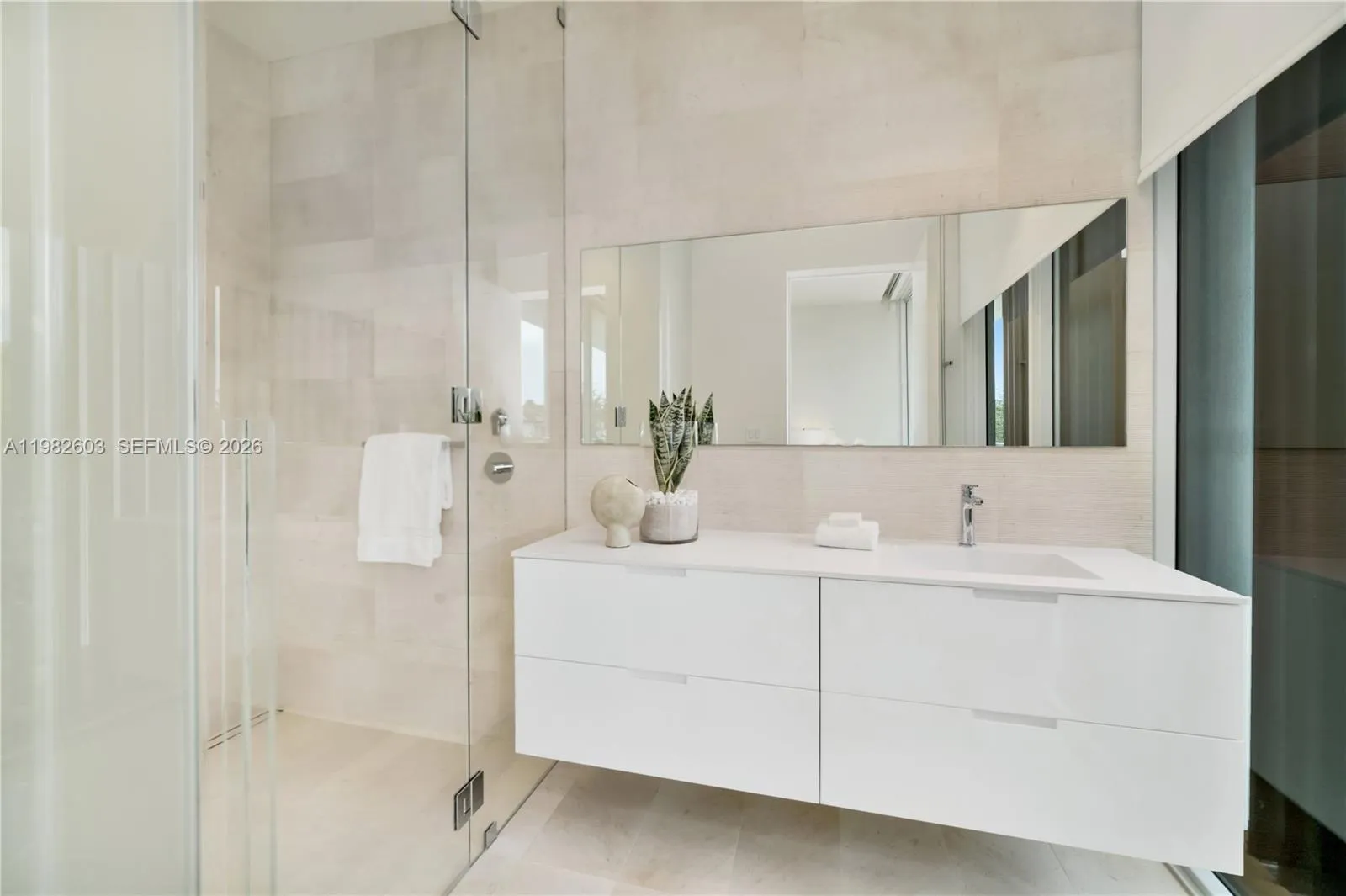 1011 W 48th St 8, Miami Beach, Florida 33140, Miami Beach, Florida 33140, 4 Bedrooms Bedrooms, ,4 BathroomsBathrooms,Residential,For Sale,1011 W 48th St 8, Miami Beach, Florida 33140,A11982603