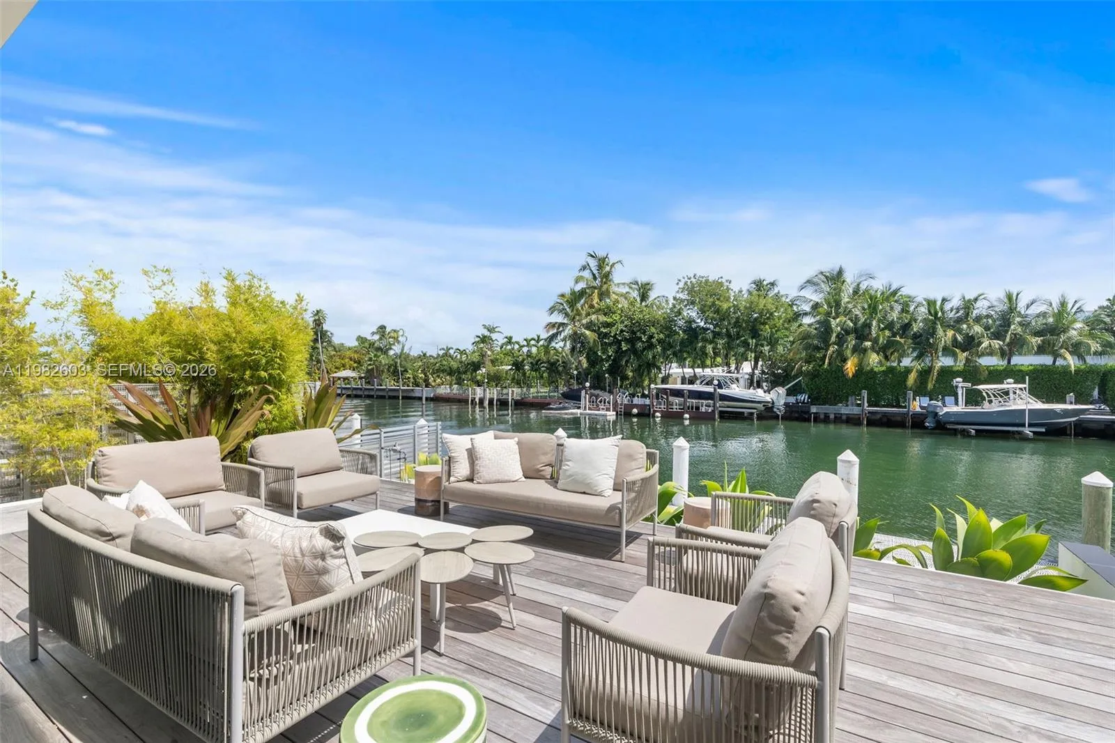 1011 W 48th St 8, Miami Beach, Florida 33140, Miami Beach, Florida 33140, 4 Bedrooms Bedrooms, ,4 BathroomsBathrooms,Residential,For Sale,1011 W 48th St 8, Miami Beach, Florida 33140,A11982603