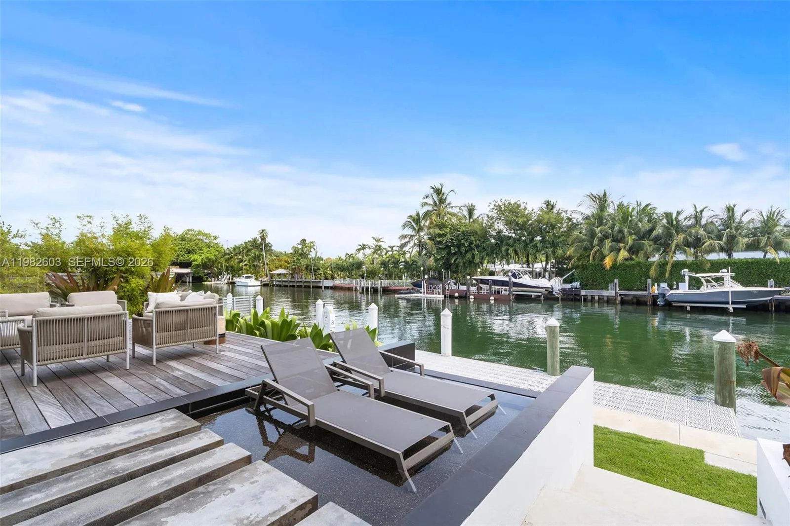 1011 W 48th St 8, Miami Beach, Florida 33140, Miami Beach, Florida 33140, 4 Bedrooms Bedrooms, ,4 BathroomsBathrooms,Residential,For Sale,1011 W 48th St 8, Miami Beach, Florida 33140,A11982603