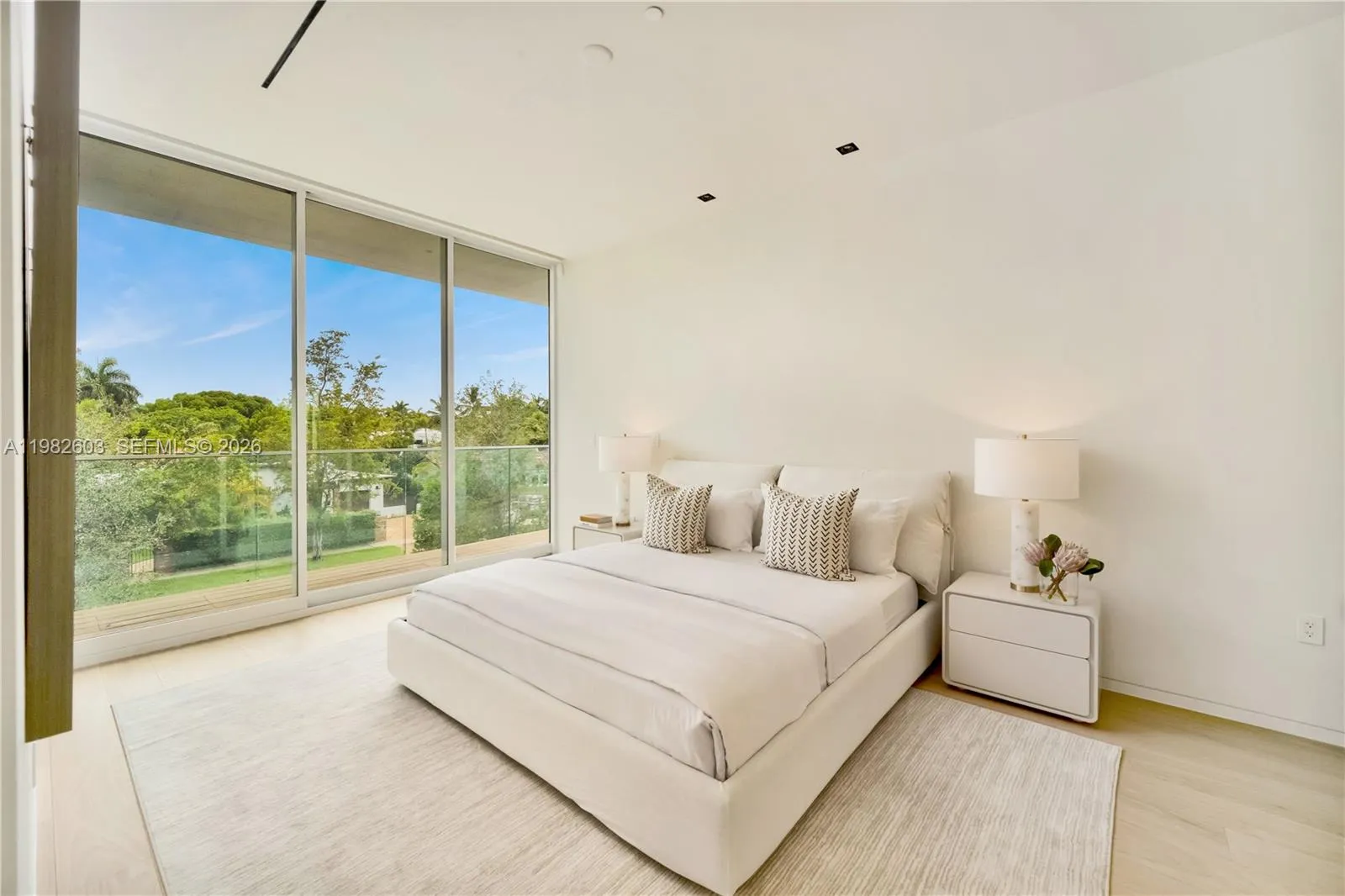 1011 W 48th St 8, Miami Beach, Florida 33140, Miami Beach, Florida 33140, 4 Bedrooms Bedrooms, ,4 BathroomsBathrooms,Residential,For Sale,1011 W 48th St 8, Miami Beach, Florida 33140,A11982603