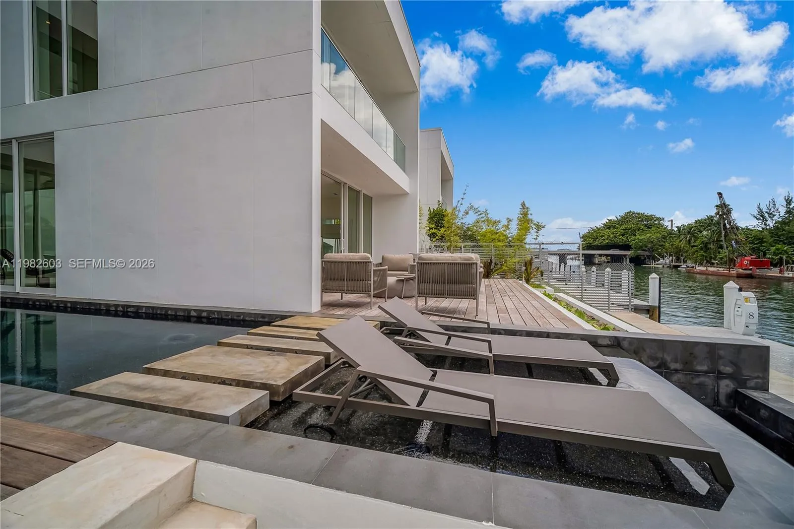 1011 W 48th St 8, Miami Beach, Florida 33140, Miami Beach, Florida 33140, 4 Bedrooms Bedrooms, ,4 BathroomsBathrooms,Residential,For Sale,1011 W 48th St 8, Miami Beach, Florida 33140,A11982603