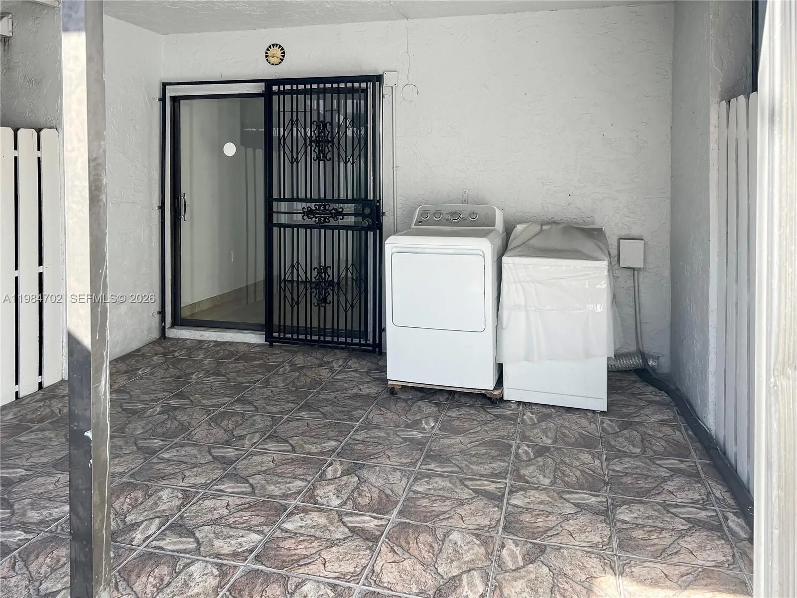 5447 W 22nd Ct 5447, Hialeah, Florida 33016, Hialeah, Florida 33016, 2 Bedrooms Bedrooms, ,1 BathroomBathrooms,Residential Lease,For Rent,5447 W 22nd Ct 5447, Hialeah, Florida 33016,A11984702