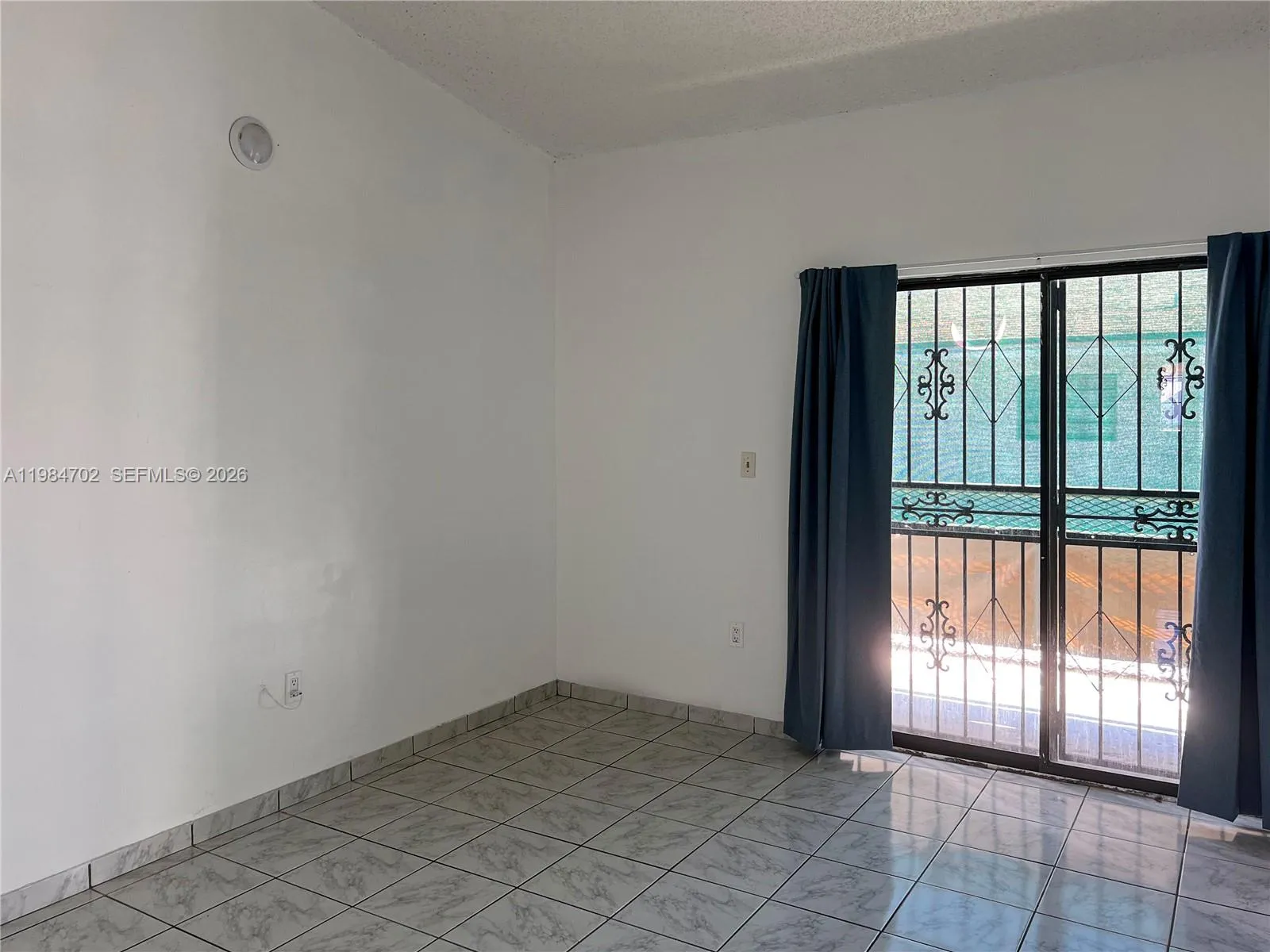 5447 W 22nd Ct 5447, Hialeah, Florida 33016, Hialeah, Florida 33016, 2 Bedrooms Bedrooms, ,1 BathroomBathrooms,Residential Lease,For Rent,5447 W 22nd Ct 5447, Hialeah, Florida 33016,A11984702