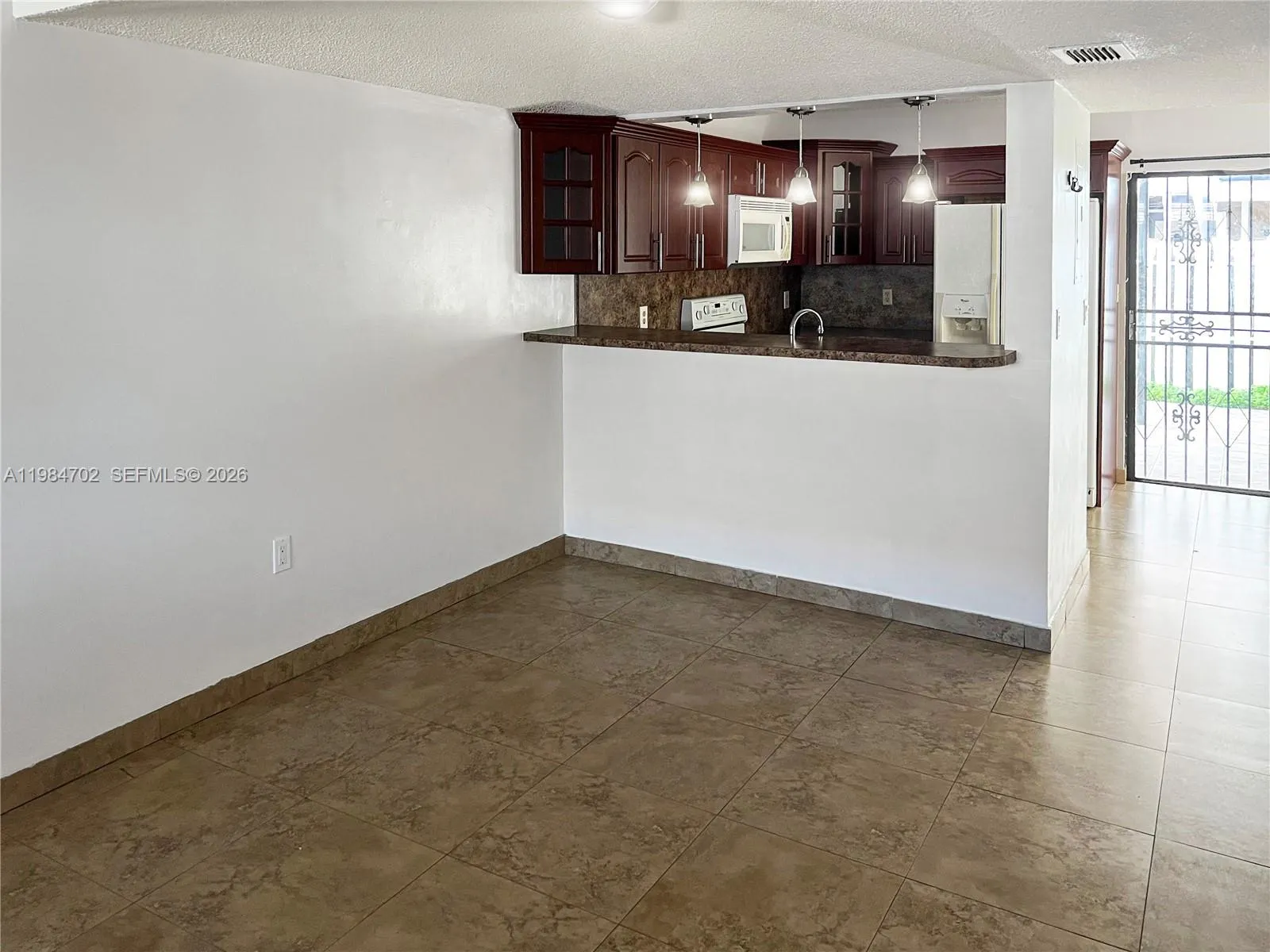 5447 W 22nd Ct 5447, Hialeah, Florida 33016, Hialeah, Florida 33016, 2 Bedrooms Bedrooms, ,1 BathroomBathrooms,Residential Lease,For Rent,5447 W 22nd Ct 5447, Hialeah, Florida 33016,A11984702