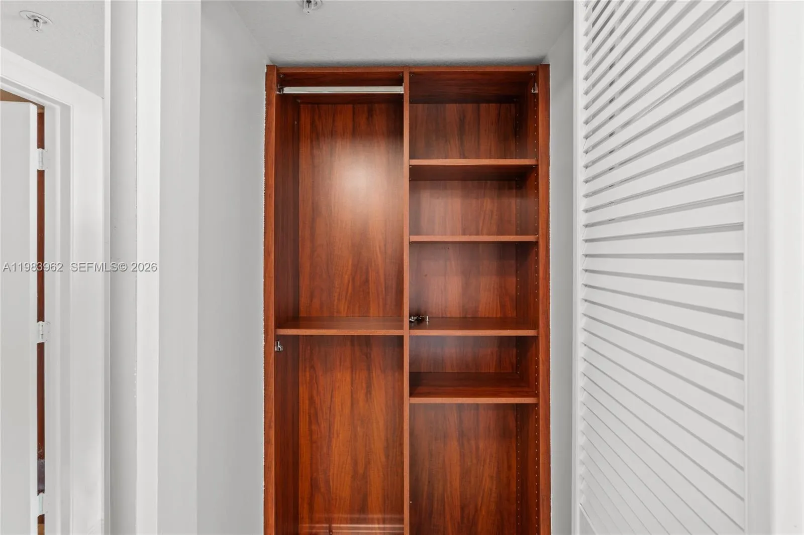 1800 N Bayshore Dr 1208, Miami, Florida 33132, Miami, Florida 33132, 1 Bedroom Bedrooms, ,1 BathroomBathrooms,Residential,For Sale,1800 N Bayshore Dr 1208, Miami, Florida 33132,A11983962