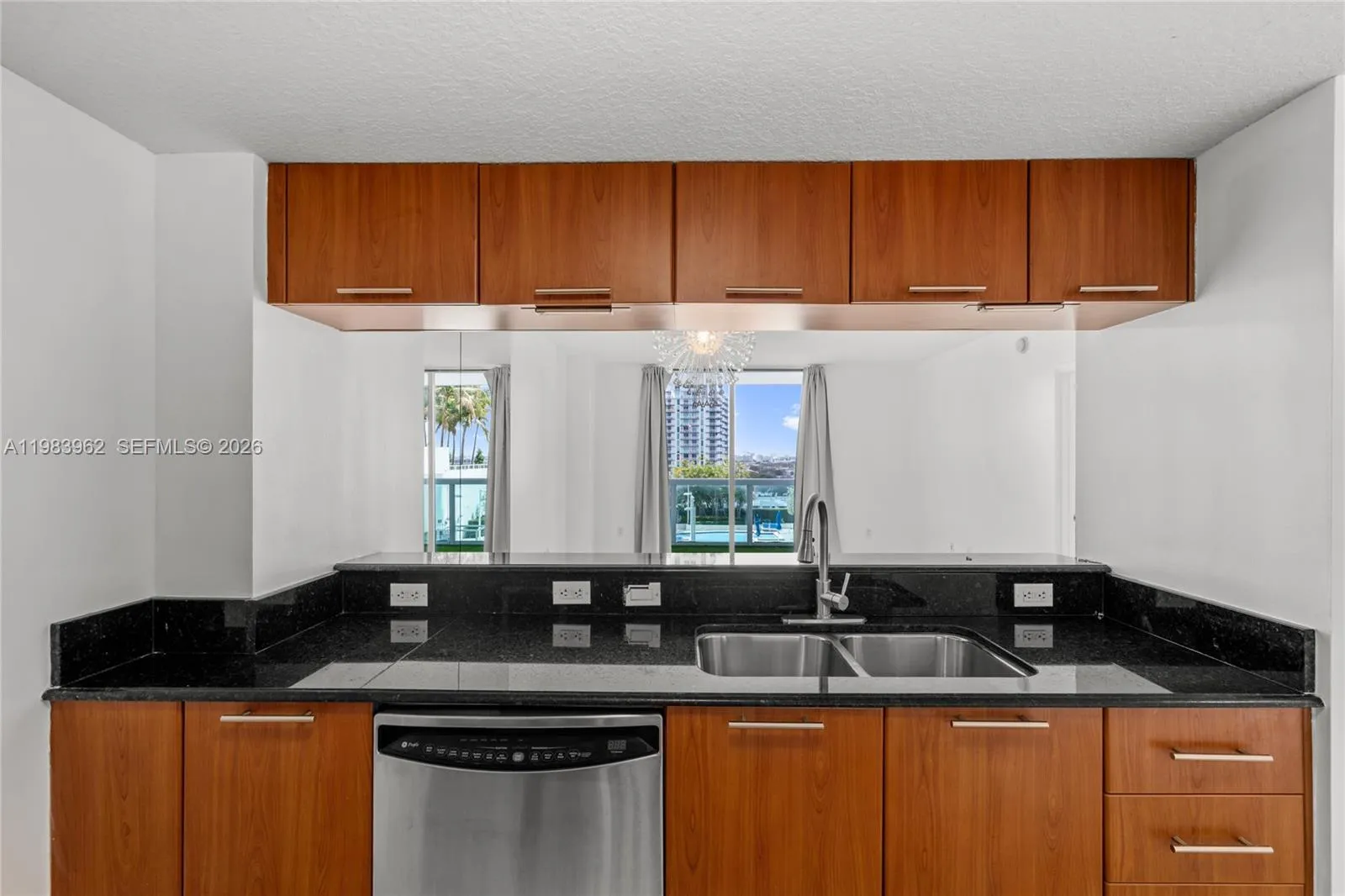 1800 N Bayshore Dr 1208, Miami, Florida 33132, Miami, Florida 33132, 1 Bedroom Bedrooms, ,1 BathroomBathrooms,Residential,For Sale,1800 N Bayshore Dr 1208, Miami, Florida 33132,A11983962