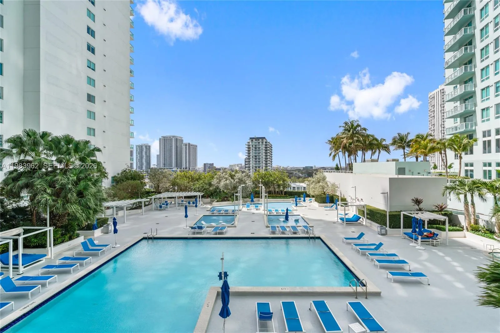 1800 N Bayshore Dr 1208, Miami, Florida 33132, Miami, Florida 33132, 1 Bedroom Bedrooms, ,1 BathroomBathrooms,Residential,For Sale,1800 N Bayshore Dr 1208, Miami, Florida 33132,A11983962