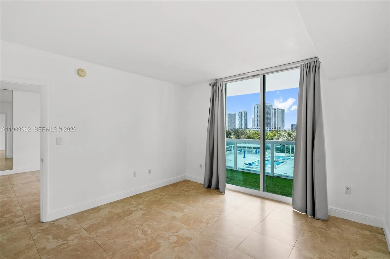 1800 N Bayshore Dr 1208, Miami, Florida 33132, Miami, Florida 33132, 1 Bedroom Bedrooms, ,1 BathroomBathrooms,Residential,For Sale,1800 N Bayshore Dr 1208, Miami, Florida 33132,A11983962
